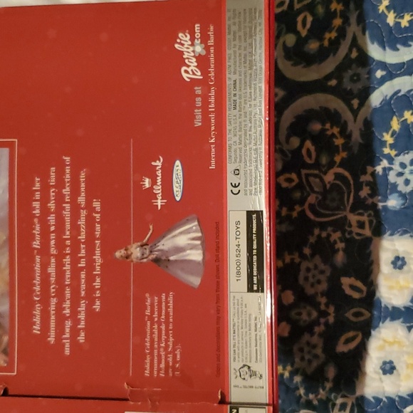 2001 Holiday Celebration Barbie...Special Edition in box - Picture 5 of 6